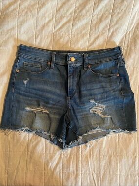 Universal Thread Distressed Mid-Rise Midi
Denim Short Size 12 31